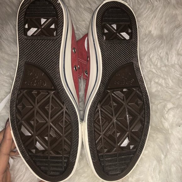 Red Converse Men’s 5 Women’s 7 - Picture 3 of 4